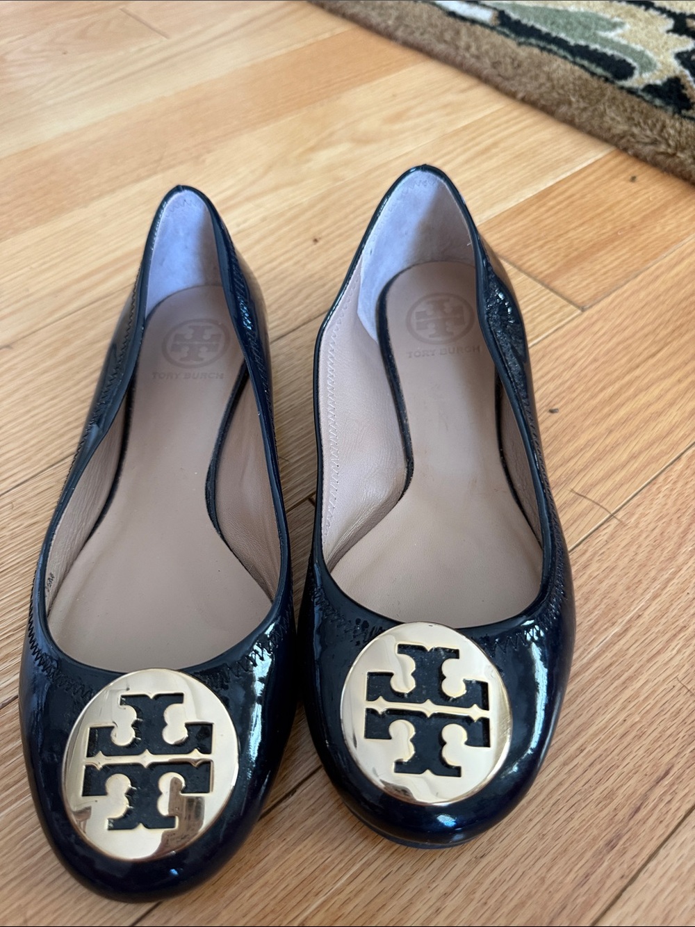 Tory Burch Black Patent Leather Logo Round-Toe Flats